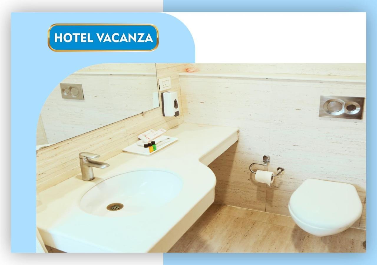 Fabexpress Vacanza ノイダ エクステリア 写真